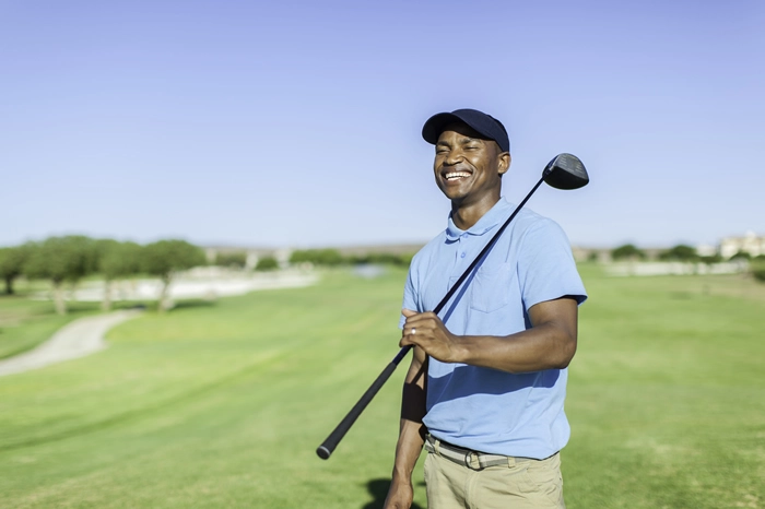 Golf tournament attendee helping Audrey’s Place raise funds for annual financial aid programs for future Canadian nurses